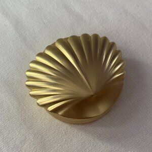 Laundry Day "Paola" Seashell Herb Grinder